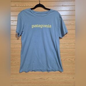 Patagonia Slate Blue Tee with Yellow Logo Size Medium
